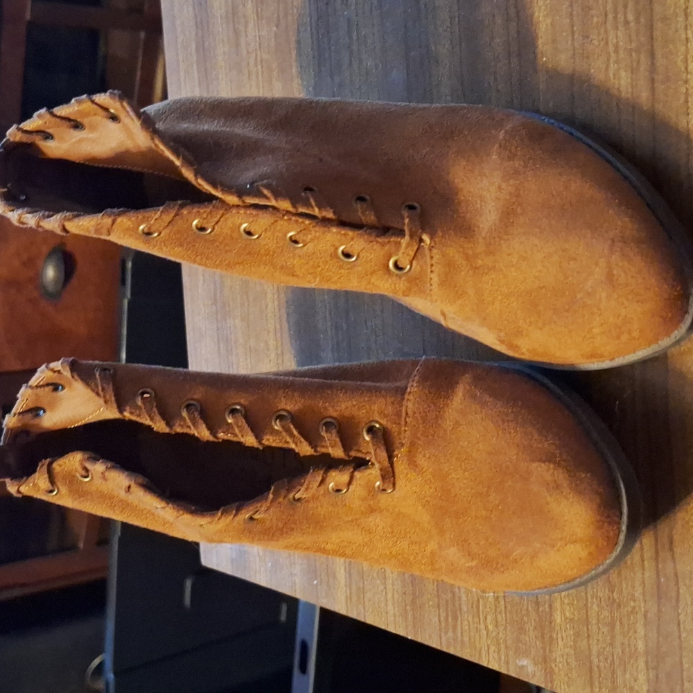 Coconuts by Matisse size 9M women's ankle boots slip on